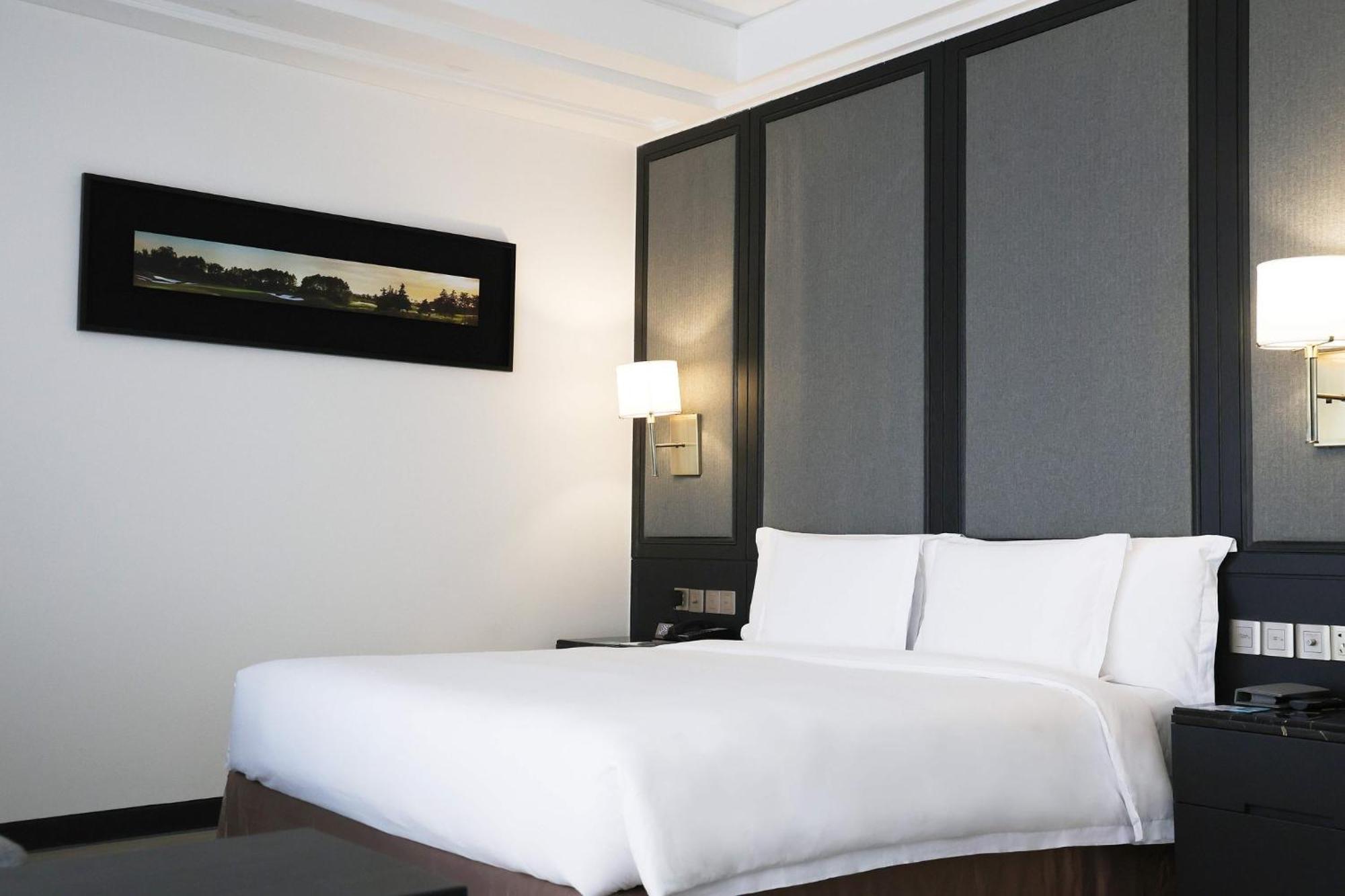 Crowne Plaza Shanghai Anting-Auto City - 15 Minutes Drive To F1 Jiading Dış mekan fotoğraf