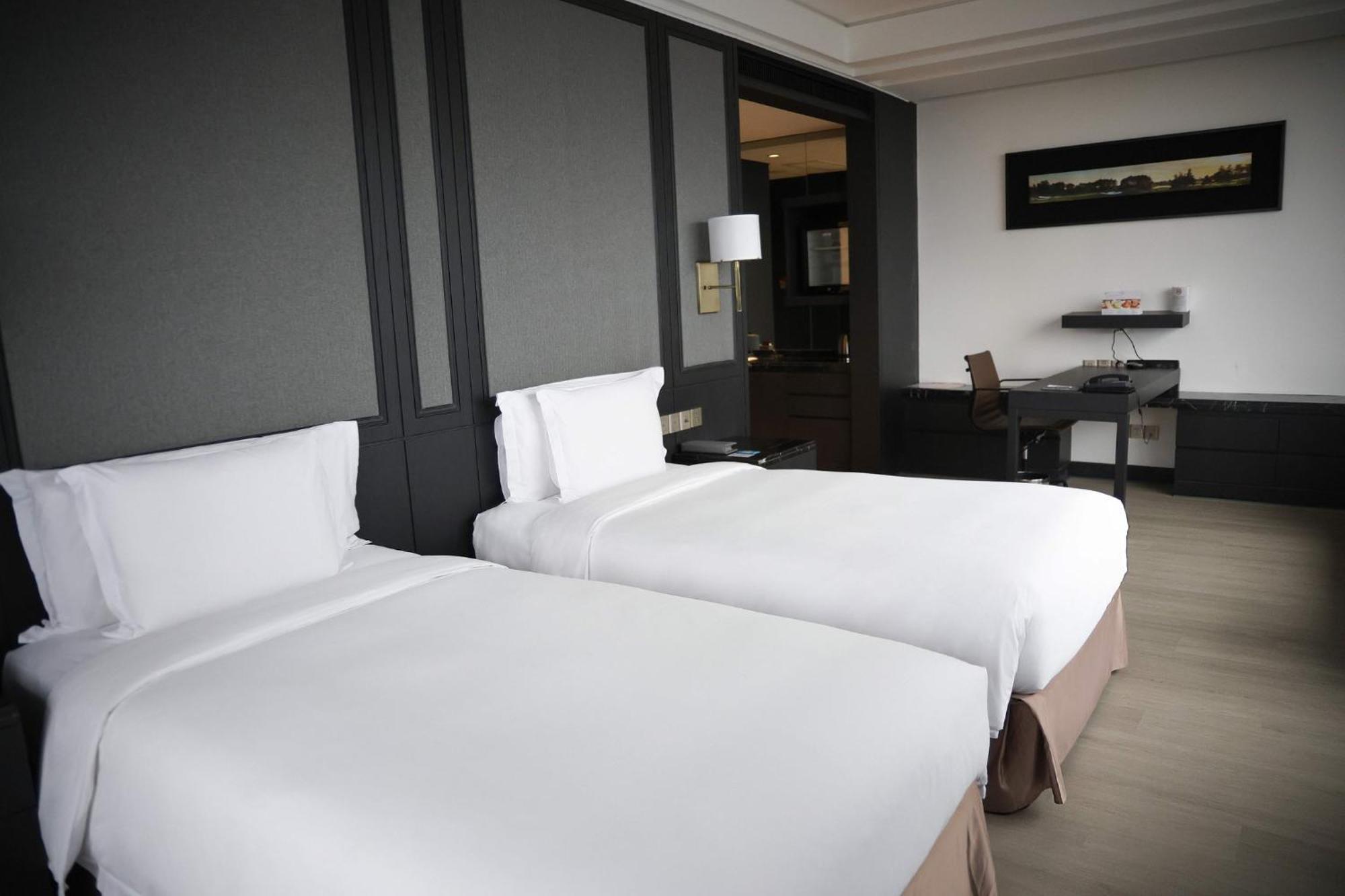 Crowne Plaza Shanghai Anting-Auto City - 15 Minutes Drive To F1 Jiading Dış mekan fotoğraf